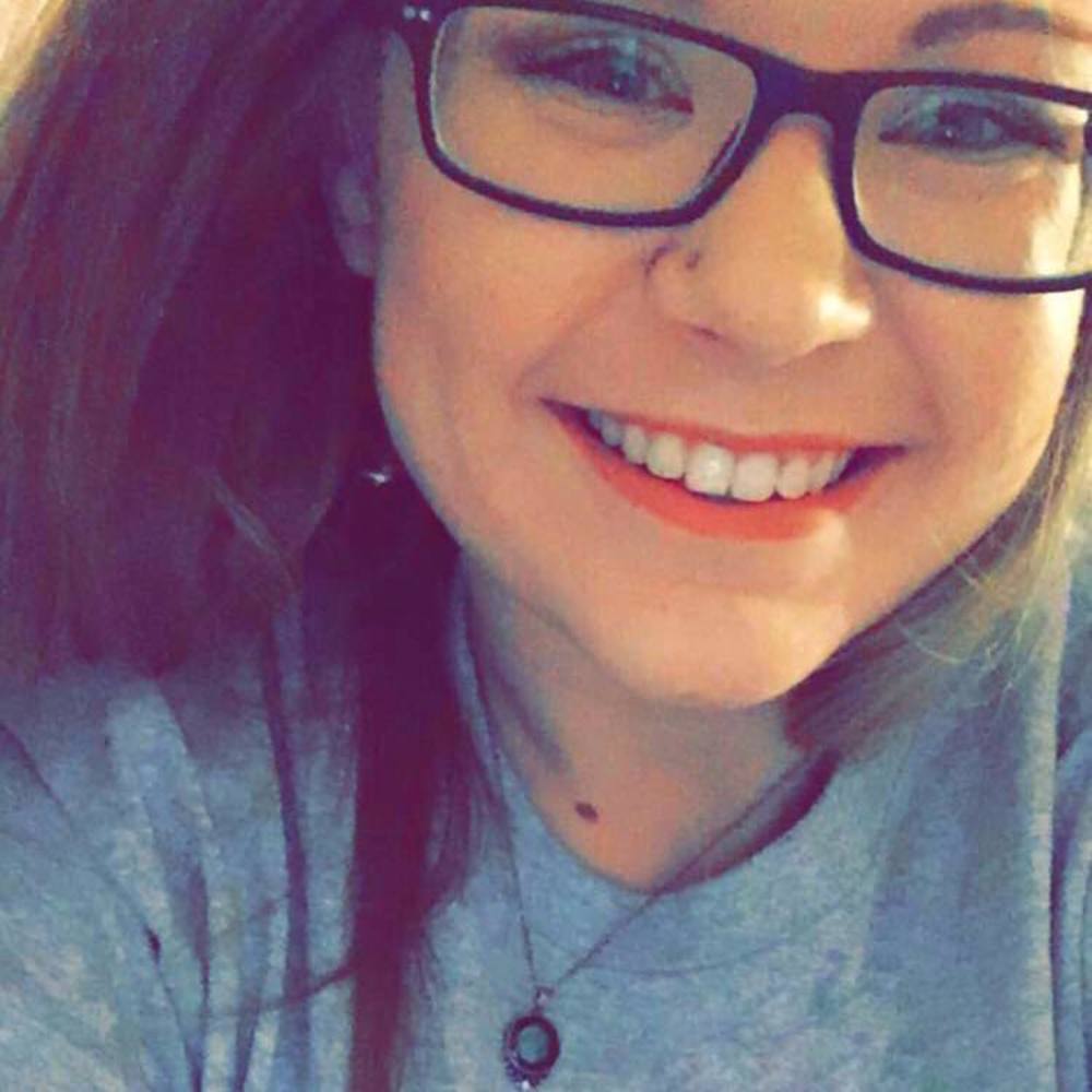 Meet your Posher, Leanna